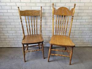 lot 586 image: (2) Solid Wood Chairs - NO SHIPPING