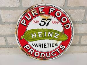 lot 589 image: 1983 HEINZ Pickle Round Porcelain Sign - Approx. 11.25 Diameter
