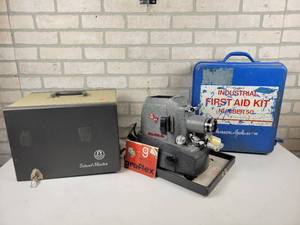 lot 756 image: Vintage GRAFLEX School Master Slide Projector and Vintage First Aid Kit Case (Empty) - NO SHIPPING