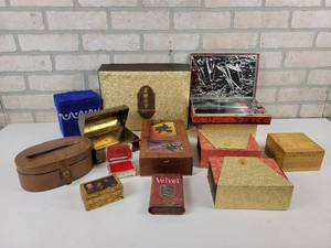 lot 764 image: Large Lot of Vintage Trinket Boxes - NO SHIPPING