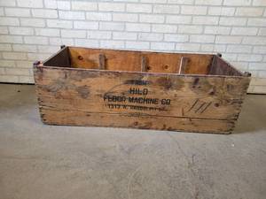 lot 550 image: Antique Crate HILD Floor machine Co. Chicago, IL - NO SHIPPING
