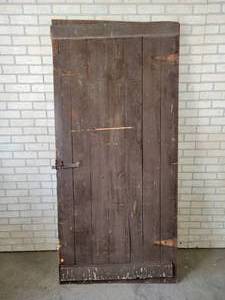 lot 824 image: Antique Barn Door - NO SHIPPING