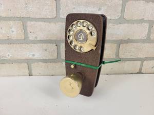 lot 832 image: Vintage Dialoc Rotary Dial Door Lock Assembly