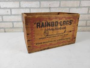 lot 532 image: Vintage RAINBO-LOGS Wood Crate - Lewiston, Idaho