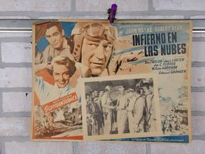 lot 522 image: Original 1951 Spanish Lobby Card Inferno En Las Nubes - 16x12 - John Wayne, Robert Ryan