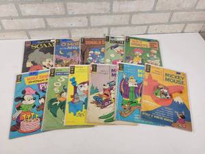 lot 510 image: (11) Walt Disney 15 Cent Comic Books
