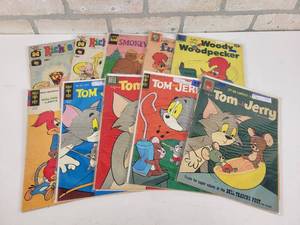 lot 508 image: (10) 15 Cent Comic Books - Richie Rich, Smokey the Bear, Woody Woodpecker and Tom & Jerry
