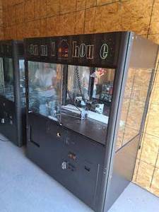 Rainbow Crane Animal House Claw Machine NC42