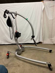 MSRP $3000 Danish Made Scandinavian Design Ergolet Sole Power Patient Lift 385lb Weight Capacity -Works - Just Plug Into A Regular Home Light Socket To Charge&nbspOne of the few power lifts that&nbspcomes apart In two pieces for easy transport