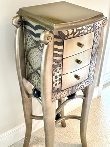 lot 10 image: Unique Contemporary Petite Three Drawer Cabinet by Artmax