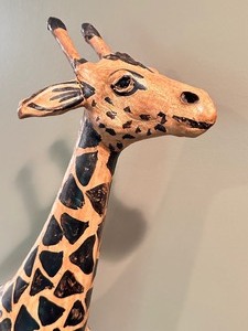 lot 96 image: Decorative Giraffe Figurine