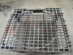 lot 4 image: Welding Cart 21x27x32