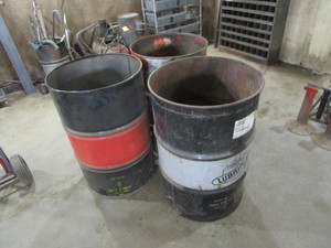 lot 15 image: (3) 55 gal Barrels