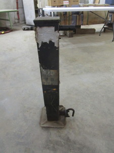 lot 37 image: Trailer Jack