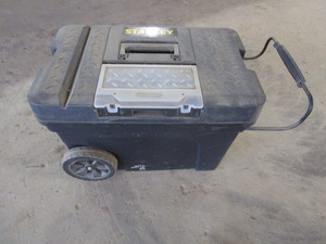 lot 59 image: Rolling Tool Box