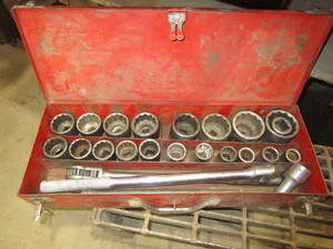 lot 69 image: 34 Drive Socket Set