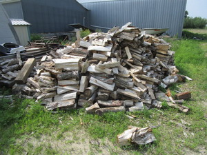 lot 108 image: Large Lot of Split Firewood