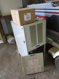 lot 160 image: Gas Furnace