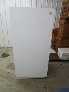 lot 162 image: Kenmore Upright Freezer