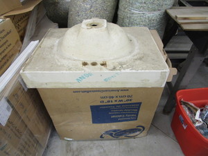 lot 177 image: Sink & Vanity