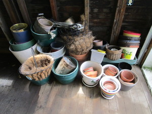 lot 202 image: Flower Pots