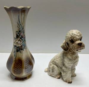 lot 251 image: Vintage Vase And Shafford Poodle