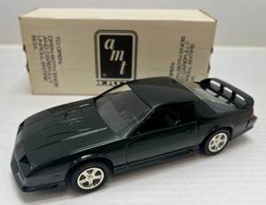 lot 82 image: Ertl AMT ( Dealer Promo ) 1992 Chevrolet Camaro Z28 ( Polo Green Metallic )