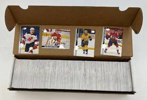 lot 101 image: 2020-2021 Upper Deck Extend Series NHL Hockey Trading Cards