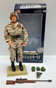 lot 110 image: 1999 Soldiers Of The World ( Dessert Storm 1990-91 Sniper ) ( Used Semi Complete With Original Box )