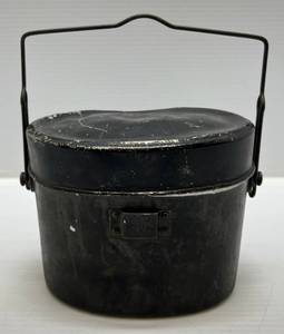 lot 146 image: Vintage WWII Japanese Aluminum Mess Kit Marked ( HOPE ) ( Complete With Inner Tray )