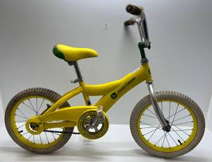 lot 170 image: Vintage Kids (  John Deere ) 16 Bike