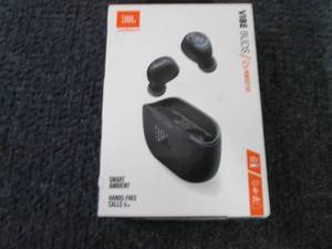 lot 4 image: JBL Vibe True Wireless Earbuds - Bl...