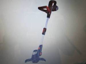 lot 33 image: Scotts 12 20V Lithium-Ion Cordless...