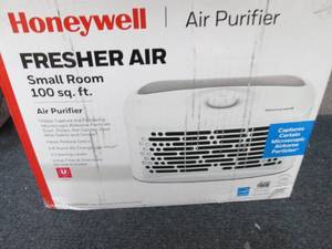 lot 55 image: Honeywell Portable HEPAClean Tablet...