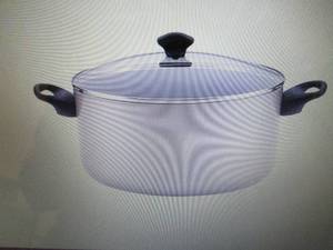 lot 63 image: Farberware 10.5-Qt. Nonstick Alumin...