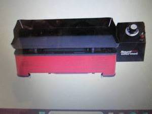 lot 64 image: Royal Gourmet 12,000 BTU Portable T...