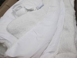 lot 71 image: Bluestone Oversized Reversible Down...