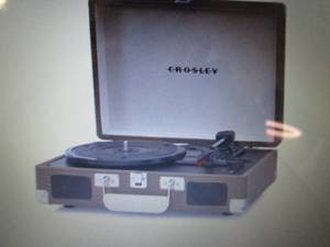 lot 95 image: Crosley Cruiser Plus Bluetooth 3-Sp...