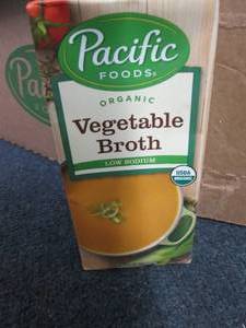 lot 124 image: 11- 32 oz Pacific Foods Low Sodium ...