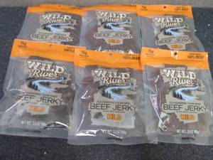 lot 133 image: 6- 3.5 oz bags Wild River Mild Beef...