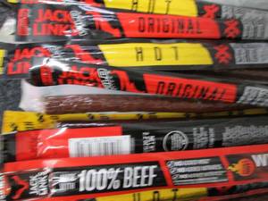 lot 143 image: 12- XXL Assorted Jack Links Beef St...