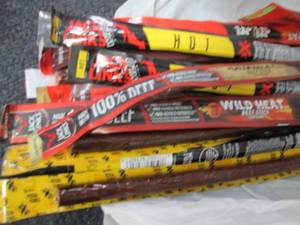 lot 146 image: 12- XXL Assorted Jack Links Beef St...