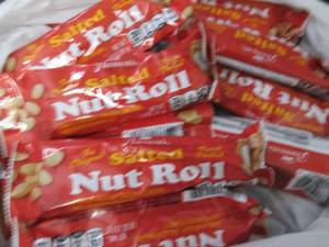 lot 153 image: 12- 1.8 oz Pearsons Salted Nut Rol...