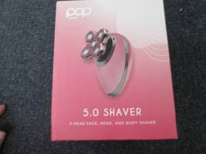 lot 218 image: Pop Sonic 5.0 Shaver Retail $79.99...