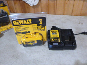 lot 63 image: DeWalt 20V Battery and Charger