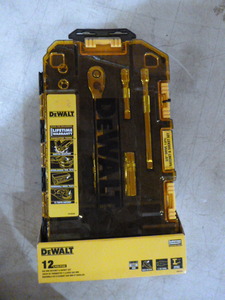 lot 66 image: DeWalt 12 Piece Ratchet and Socket Set