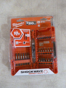 lot 81 image: Milwaukee 25 Piece Impact Driver Bit Set