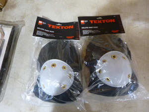 lot 108 image: 2 Pair of Tekton Deluxe Knee Pads