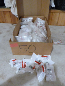 lot 123 image: Case of Hillman Stop Wing Nuts