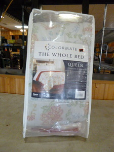 lot 193 image: 8 Piece Colormate Bedding